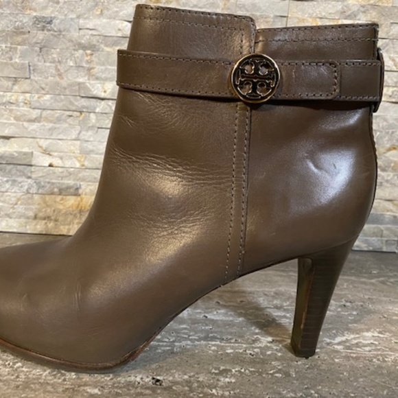 Tory Burch Beige Booties - Bristol High Heel Size 11 - Picture 7 of 8